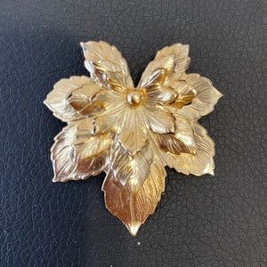 SAC vintage brooch.